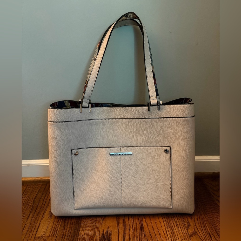Steve Madden Adonna Tote Light Gray Pebbled Shoulder Bag Floral Lining